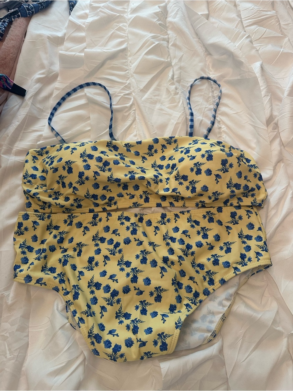 SHEIN Yellow Floral High-Waist Bikini Set with Blue Flowers